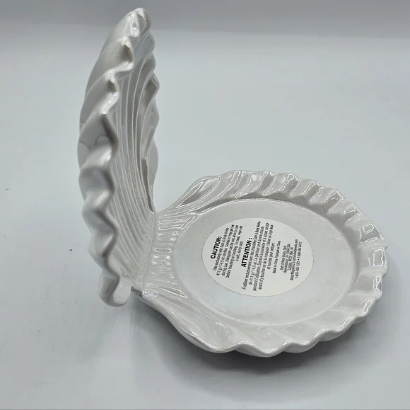 Bath & Body Works White Iridescent Clamshell Candle Holder - Picture 2 of 6
